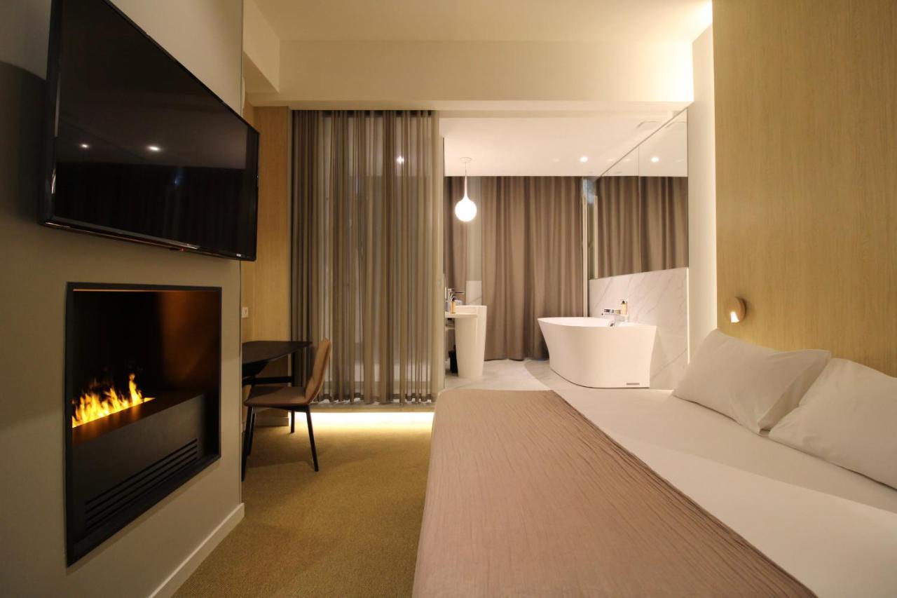 Mihotel Sala Лион Экстерьер фото