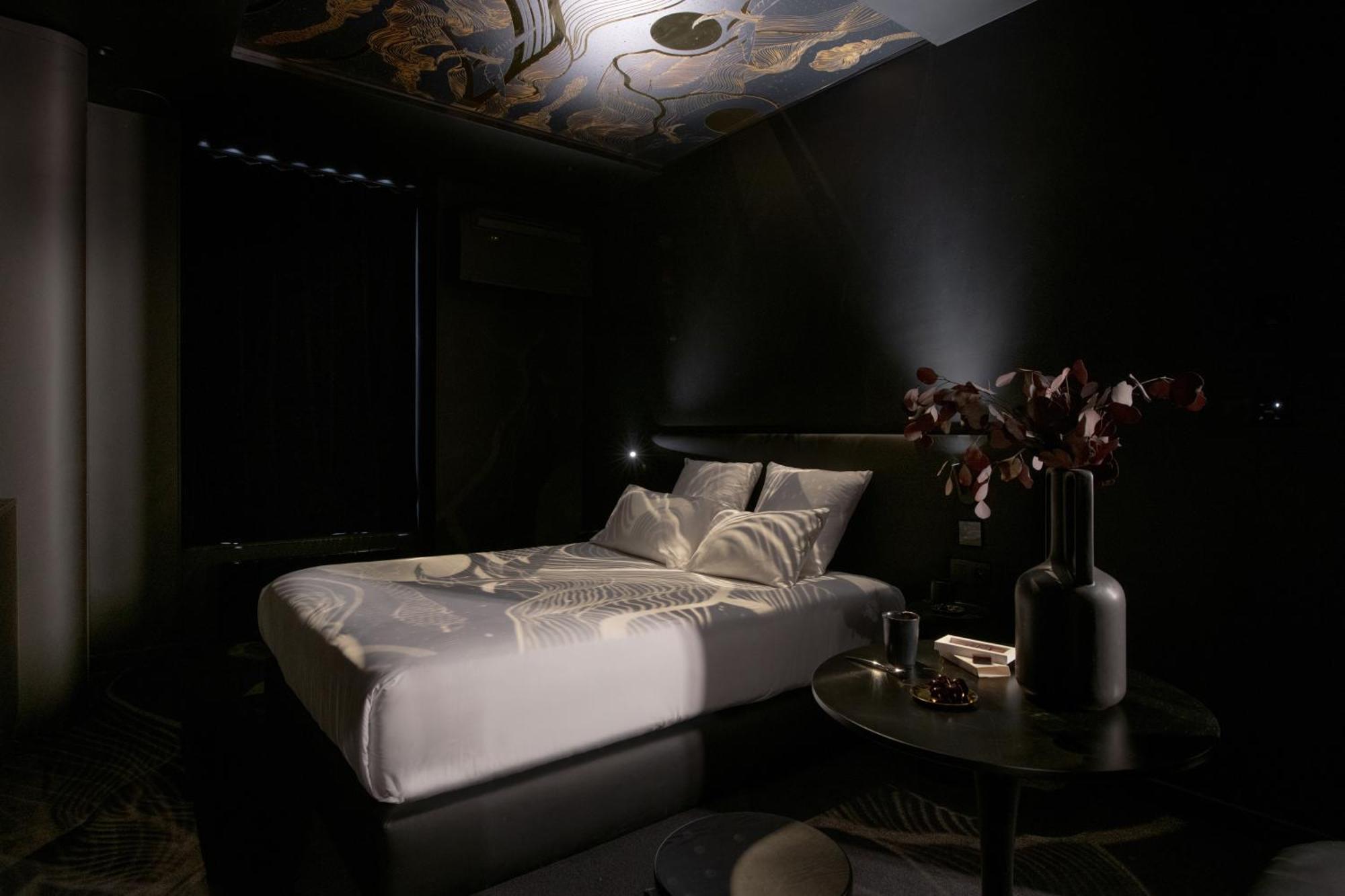 Mihotel Sala Лион Экстерьер фото